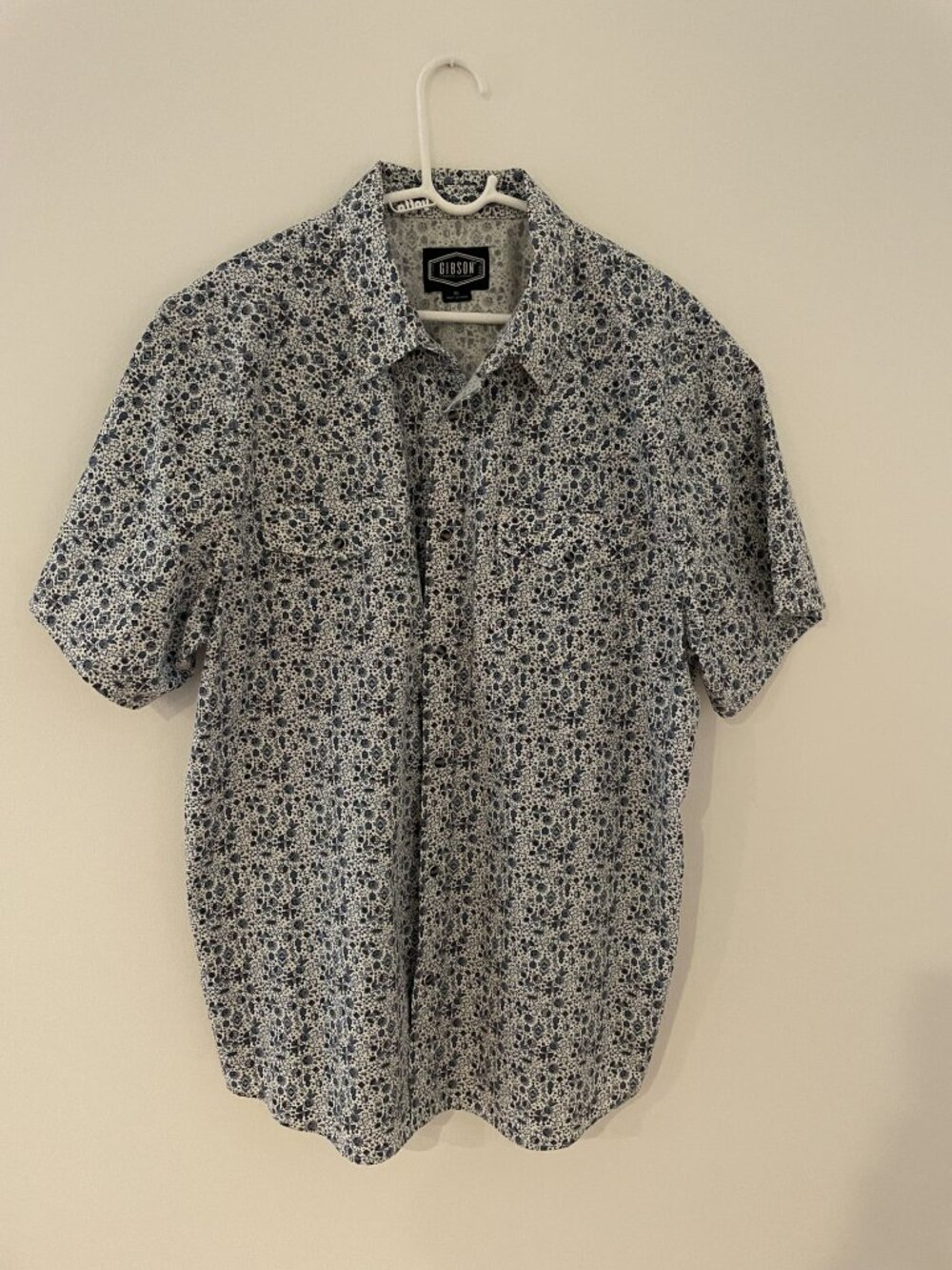 Gibson Trading Co, Men's XL S/S button down shirt, pearl snap buttons, Geometric